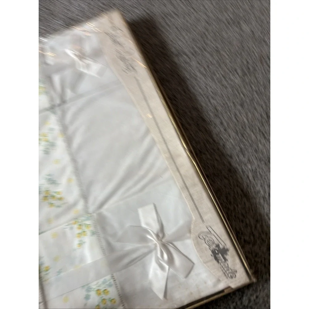 Vtg Tex Made Double Bed Flat Sheet 2 Pillowcases NIB Yellow Flowers